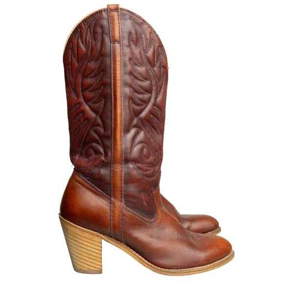 dingo Shoes - Women's Vintage 80s Dingo Stitched Cowboy Boots With Wooden Heels - Sz 8